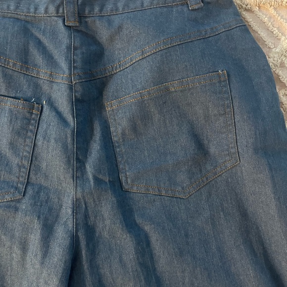 Unique Vintage High Waisted Wide Leg Button Down Jeans SZ Med 6-8 - Picture 5 of 5